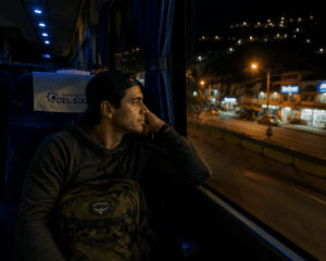 Cómo Elegir Entre Buses Nocturnos y Diurnos En Centroamérica