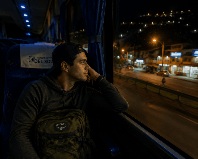 Cómo Elegir Entre Buses Nocturnos y Diurnos En Centroamérica